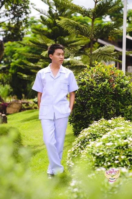 1M001 เสื้อซาฟารีขาวชาย